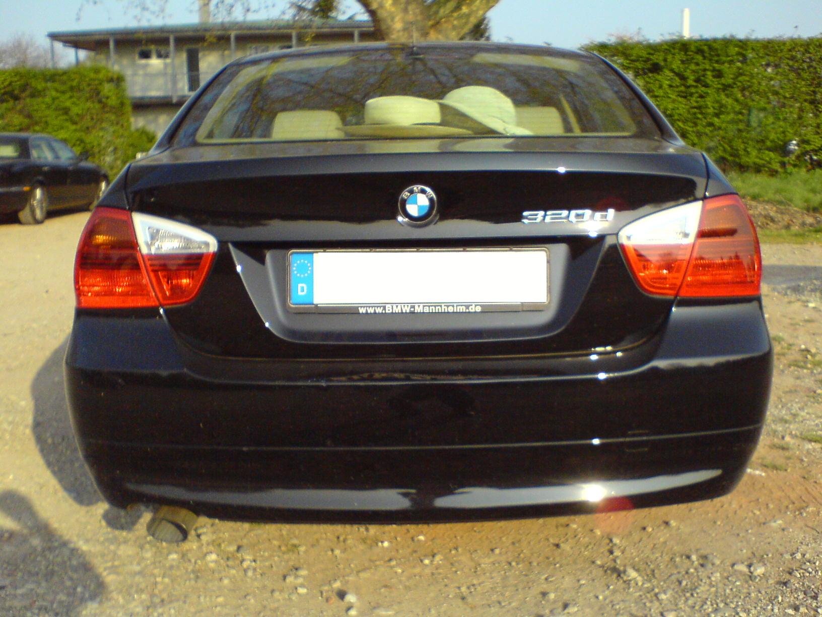 BMW_320